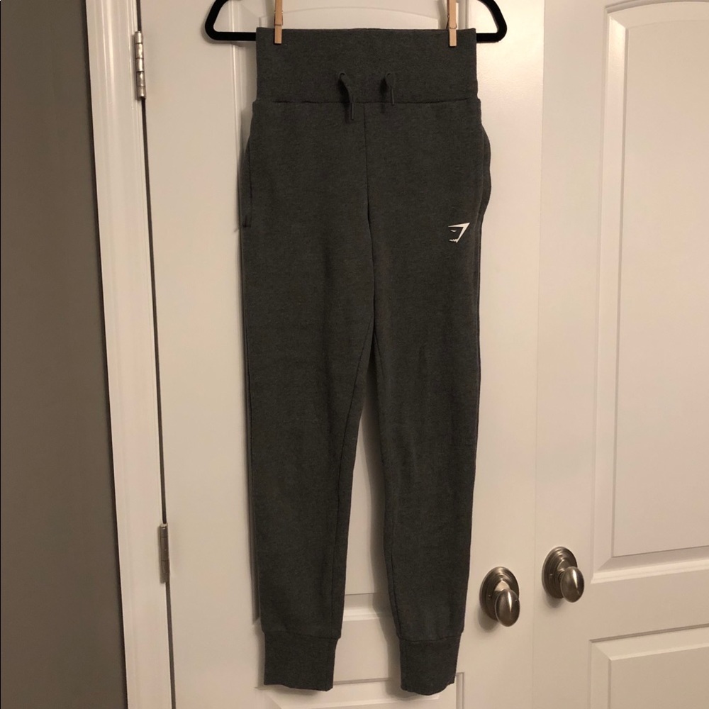 High-waisted gray Gymshark joggers